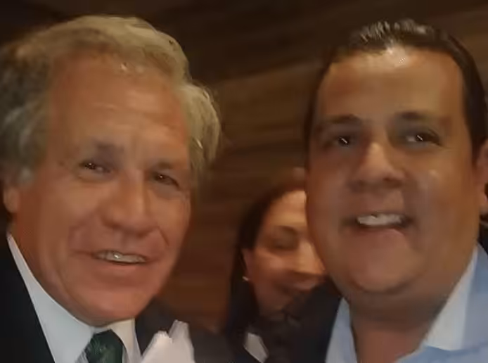 Javier Tarazona (Fundaredes) and Luis Almagro (OAS) in 2017. File photo courtesy of La Nacion Web.