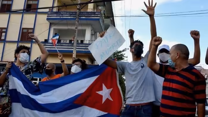 cuba-revolution-defend-2