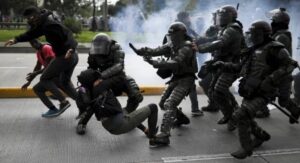Image of the police repression in Bogota, Colombia. Courtesy of RedRadioVE.