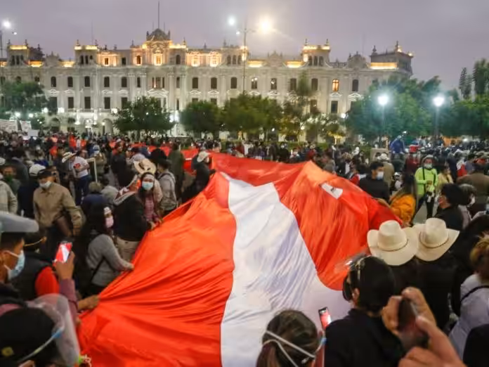 lima-peru-rally-1194228