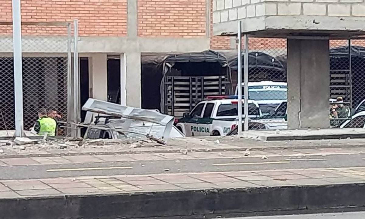 Photo showing the effects of the bomb bland on the police station entrance. Photo courtesy of Twitter.