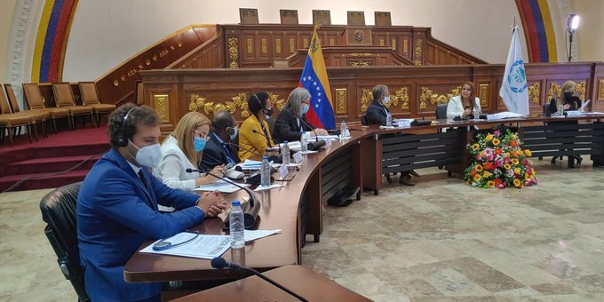 Meeting between the IPU delegation and Venezuelan parliamentarians. Photo courtesy of Telesur.