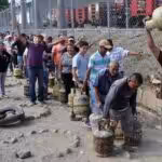 This 2018 photo showing long lines of humble Venezuelans waiting to refill their gas cylinders was one of the images used by Bocaranda to show the world his fascist and anti-Venezuelan nature. File photo.
