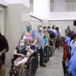 Venezuelans in line waiting to be vaccinated. Photo courtesy of Twitter / @ViceVenezuela.