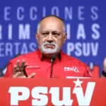 E74Z0nAXoAY7XrG-696x464