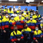 President Maduro surrounded by the Venezuelan athletes returning from Tokyo 2020 Olympics. Photo courtesy of Prensa Presidencial.