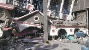 E8wfB3zWYAQPomS-747x420