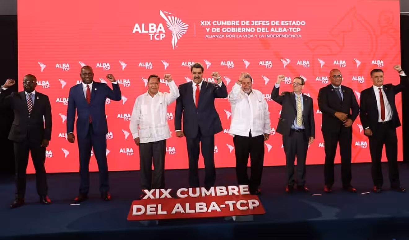 Family photo during the last XIX ALBA-TCP summit held in Caracas last June (2021). Photo: Prensa Presidencial/file photo.