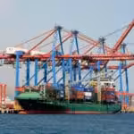 Vessel at La Guaira port. File photo courtesy of Twitter / @IrwinAscanio .