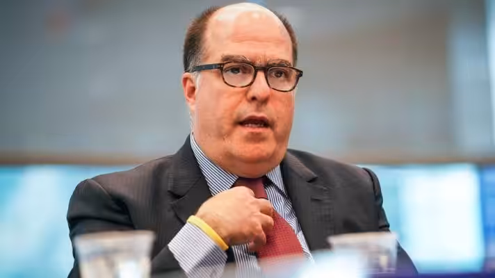 Julio Borges was one of the authors of the kidnapping of Venezuelan assets and now says that the opposition should not handle those resources (Photo: File).