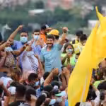 Primero Justicia young politician Roberto Patino during an electoral activity in Caracas. Photo courtesy of Twitter.