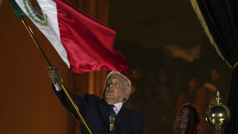 Featured image: The president of Mexico, Andrés Manuel López Obrador, waves the flag of his country during the traditional "shout" from the balcony of the National Palace that begins the celebrations for Independence Day, in the Plaza del Zócalo, in Mexico City , September 15, 2021. Photo: Fernando Llano.