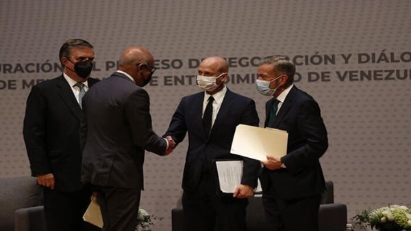 Negotiations between the Venezuelan Government and the opposition are carried out under the auspices of the Kingdom of Norway and with the support of Russia and the Netherlands. | Photo: AVN.