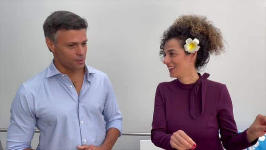Venezuelan opposition politician Leopoldo López (left) and anti-Iran journalist Masih Alinejad at the Freedom Forum in Oslo, Florida, October 5, 2021.