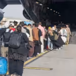 Afghan-evacuees-678x455