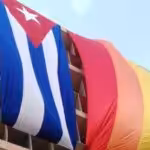 E1mqZrPX0AUtFHU-800x445