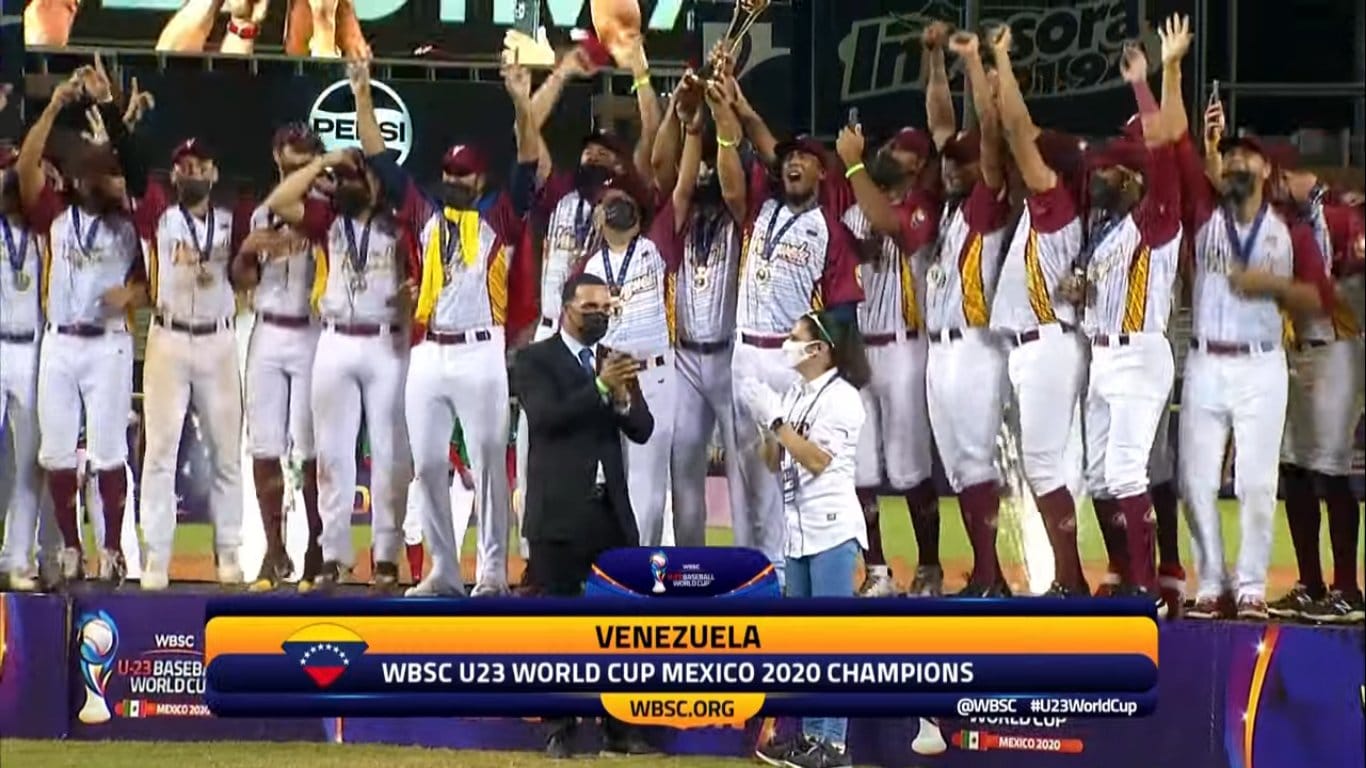 Awarding ceremony to the Venezuelan (Vinotinto) baseball team, winner of the WBSC U23 World Cup. Photo courtesy of Alba Ciudad.
