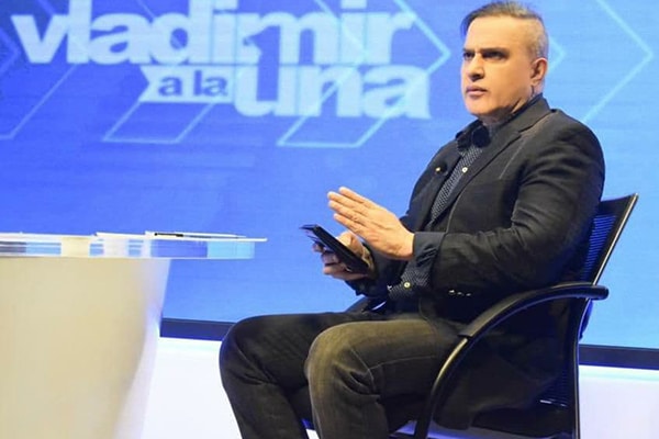 Venezuelan attorney general Tarek William Saab during the interview with Vladimir VIllegas at Globovision TV station. Photo courtesy of Twitter / @MinPublicoVE.