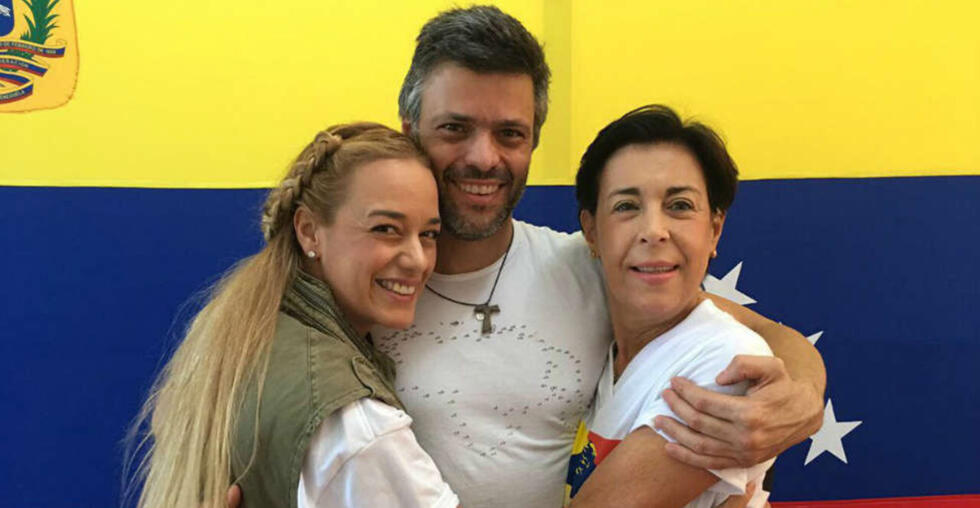 Lilian TIntori (left), Leopoldo Lopez (center) and Antonieta Mendoza de López (right). File photo.