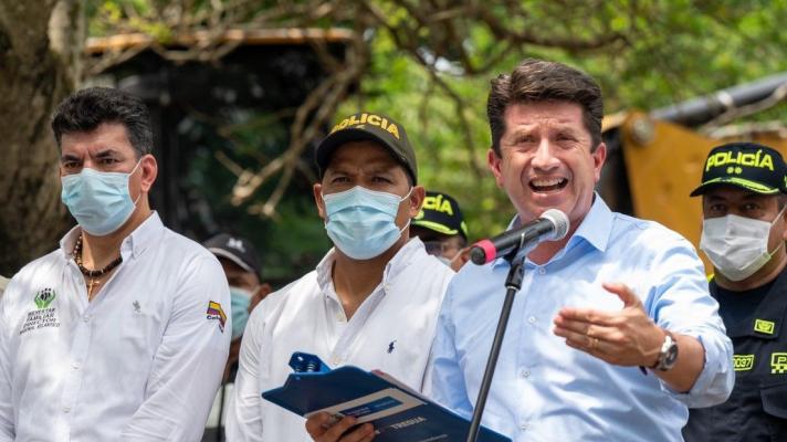 Colombian Minister for Defense Diego Molano giving a speech. In May, the Colombian defense minister accused Russia of a cyber attack. Everything was a staging to justify cyber patrol against National Strike protesters. (Photo: File).