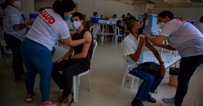 vacunas-venzuela-covax-696x362