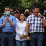 Juan Guaido (left in blue shirt), Aura Silva (center) and Freddy Superlano (right with a mic) during a political rally in Barinas state last Sunday. Photo by Twitter / @freddysuperlano.