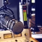 Radio station studio. Referential photo.