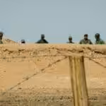 muros_verguenza_sahara_marruecos_pared_militares_alambrada-800x445-1-768x427