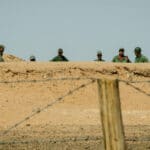 muros_verguenza_sahara_marruecos_pared_militares_alambrada-800x445-1-768x427