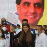 17/10/2021.- Camila Fabri, wife of Alex Saab, waves during a public event to show support for Ambassador Alex Saab. EFE / Miguel Gutierrez