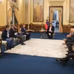 President Nicolas Maduro meeting at the Miraflores Palace with recently appointed opposition governors this Monday, January 24. Photo: Presidential Press.