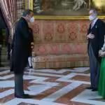 Featured image: Venezuelan head of diplomatic mission in Spain, Mauricio Rodriguez, greeting the King of Spain, Felipe IV, and his wife, Queen Letizia. Photo by Twitter/@EmbVZLA_enEsp.