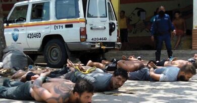 Mercenaries arrested after the attempt to oust Nicolas Maduro. Photo: TeleSur.