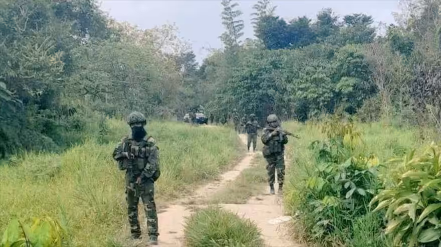 Venezuelan soldiers patrolling the border with Colombia. Photo: Kawsachun Coca.