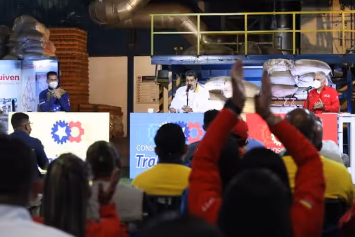 President Nicolas Maduro during a meeting with workers of state owned PDVSA subsidiary Pequiven. Photo: Presidential Press.