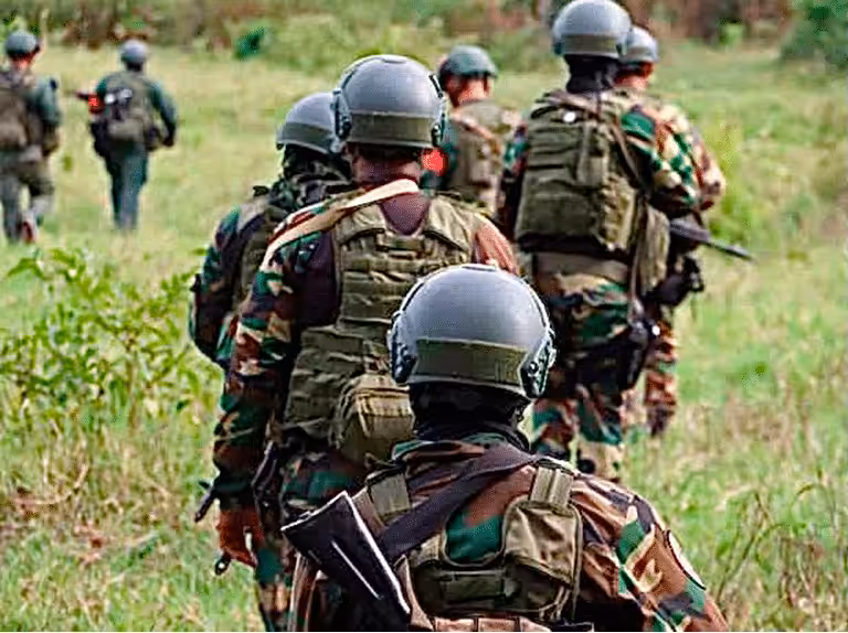 FANB personnel patrol the Venezuelan border state of Apure. Photo: Twitter/@dhernandezlarez