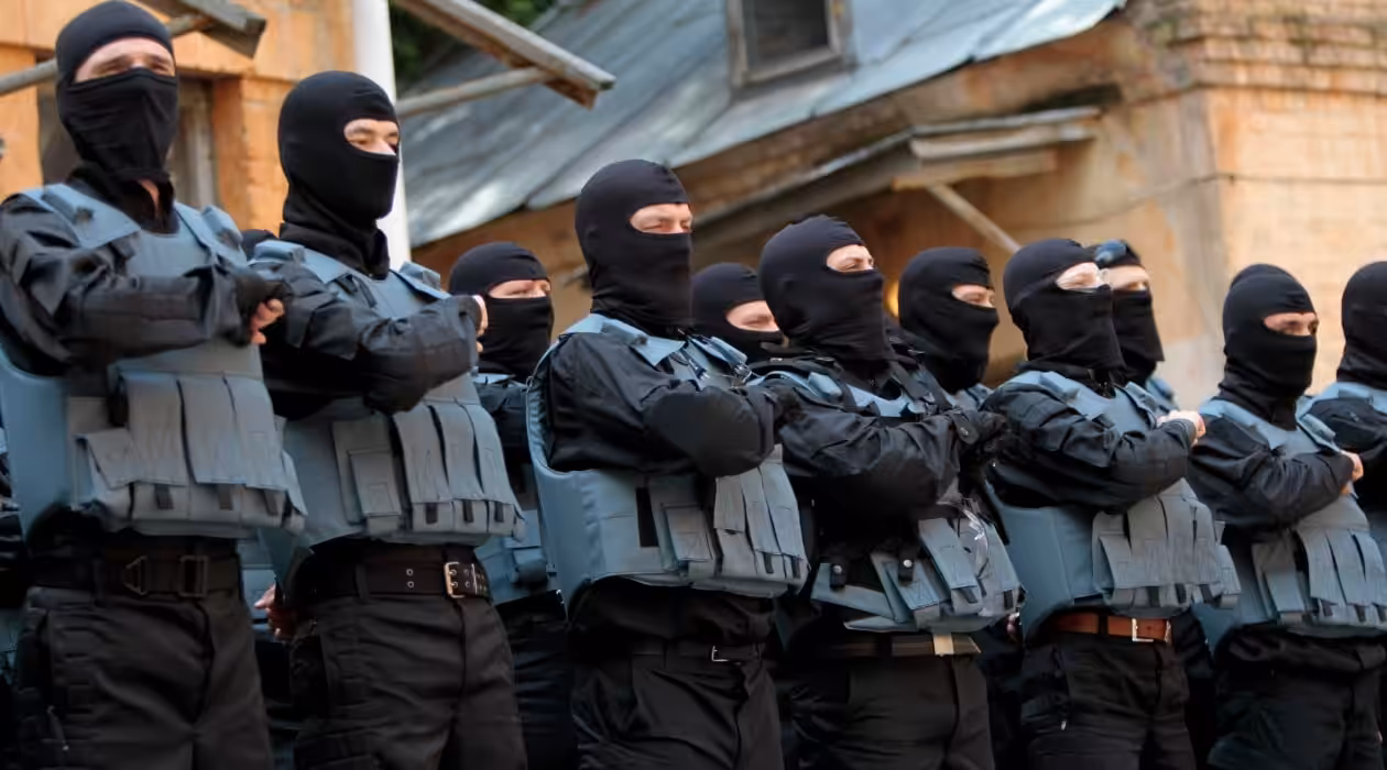 New recruits take an oath of allegiance before being sent to the eastern part of Ukraine to join the ranks of the neo-Nazi Azov Battalion in Kiev, Ukraine. Photo: Sergei Chuzavkov / AP