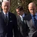 Juan González (right) with US President Joe Biden (left). Photo: David Lienemann