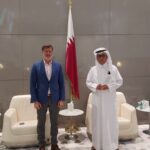 Venezuelan minister for foreign affairs Felix Plasencia (left) and Qatari ambassador to Venezuela Rashid Mohsin (right). Photo: Twitter / @plasenciafelixr