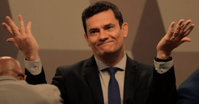 Featured image: Former Brazilian judge Sergio Moros. Photo: ERALDO PERES / AP. 