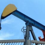 Oil drilling machinery. Photo: Luis Britto García.