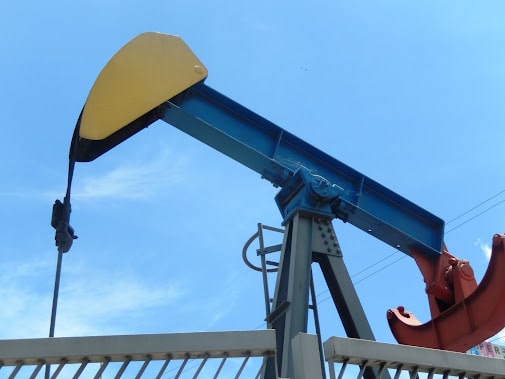 Oil drilling machinery. Photo: Luis Britto García.