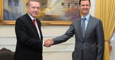 Syrian President Bashar al-Assad (R) with Turkish President Recep Tayyip Erdogan during a meeting in Aleppo on 6 February 2011. (Photo credit: SANA)