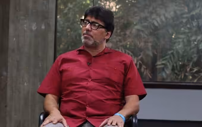 Featured image: Chilean communist leader and mayor of La Recoleta, Daniel Jadue, in the program Aquí con Ernesto Villegas. Photo: MPPC Press.