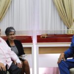 Prime Minister of St. Vincent and the Grenadines Ralph Gonsalves, left, and Venezuela’s President Nicolas Maduro in talk in Caracas Monday night, April 26, 2022. Photo: Nicolas Maduro/Twitter.