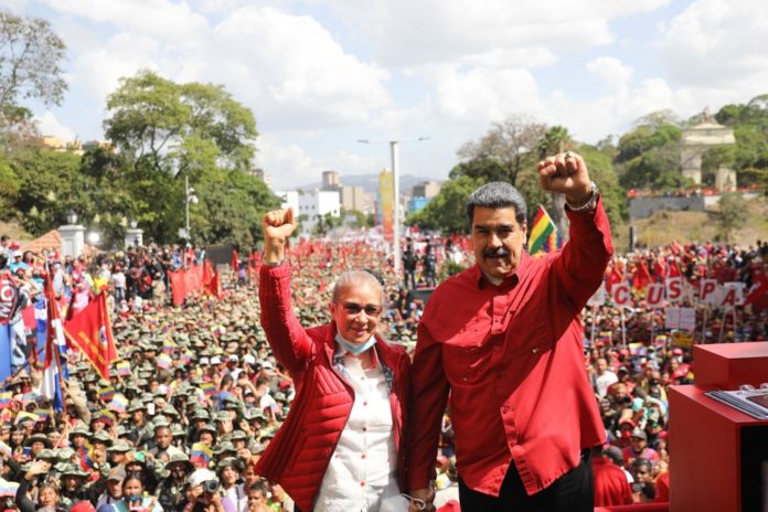 Maduro-marcha-696x464
