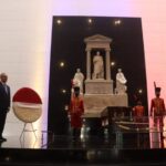 Featured image: Foreign Affairs Minister of Turkey, Mevlüt Çavuşoğlu, and his Venezuelan counterpart, Félix Plasencia, pay homage to the Liberator Simón Bolívar at the National Pantheon in Caracas. Photo: Twitter/@plasenciafelixr