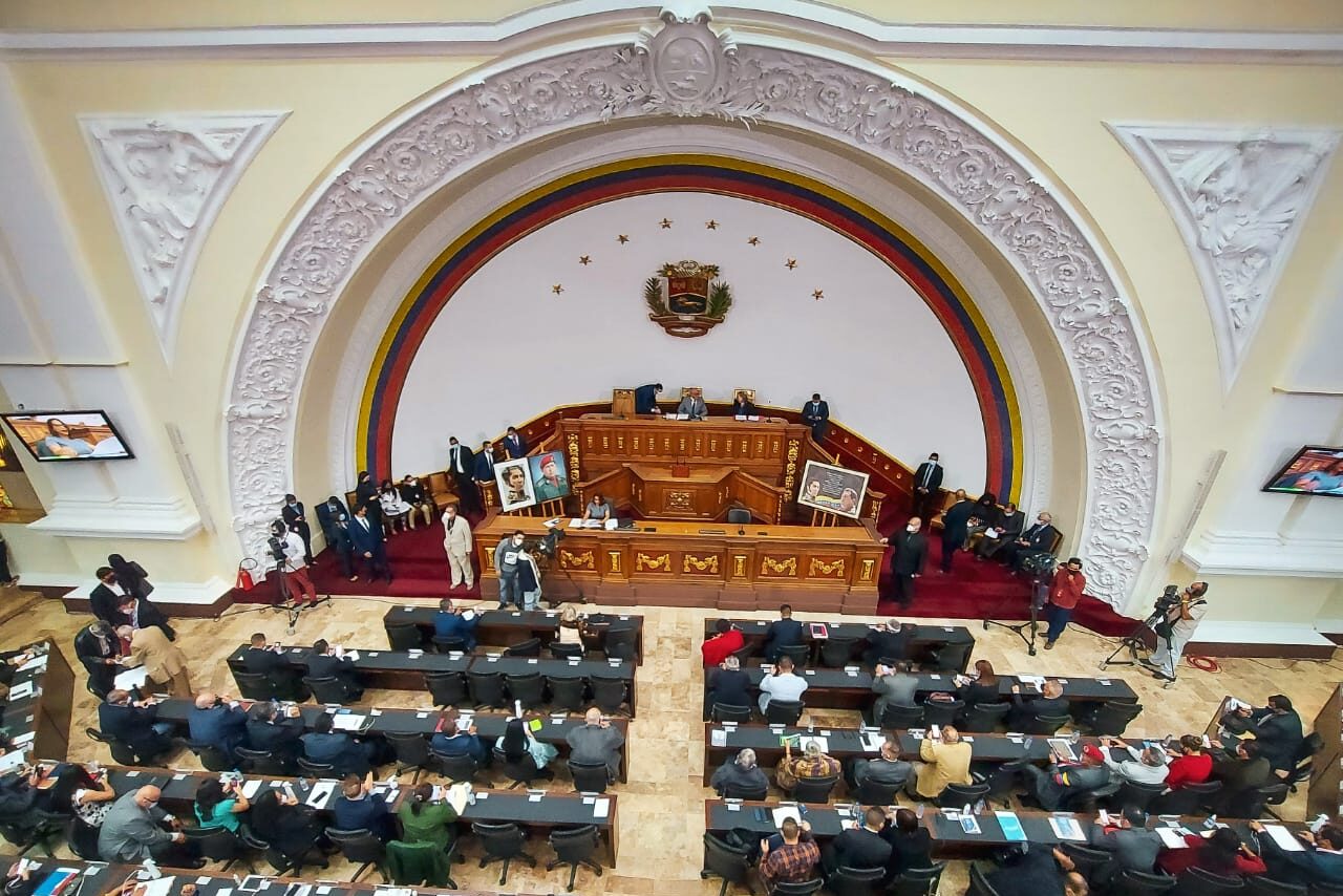 Floor of the Venezuelan National Assembly while debating a draft resolution demanding respect to ambassador Alex Saab diplomatic immunity. Photo: RedRadioVE.