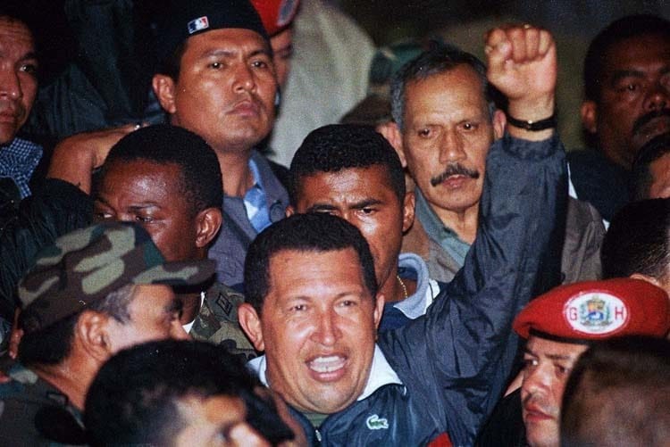 Featured image: President Chávez freed from captivity by the people, thus defeating the coup within 48 hours. File photo.