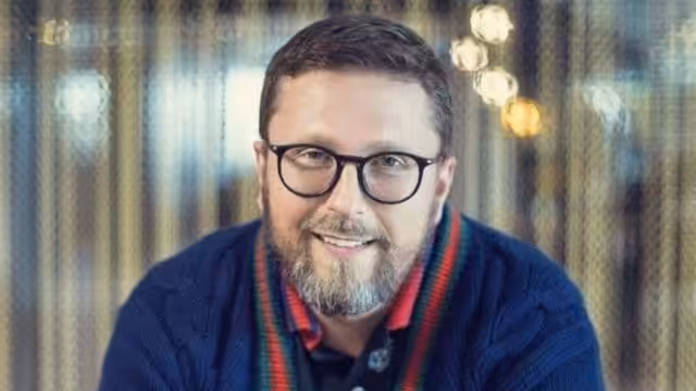 Featured image: Ukrainian journalist Anatoly Shariy, arrested in Spain under Zelensky attack on free press. Photo: Twitter.